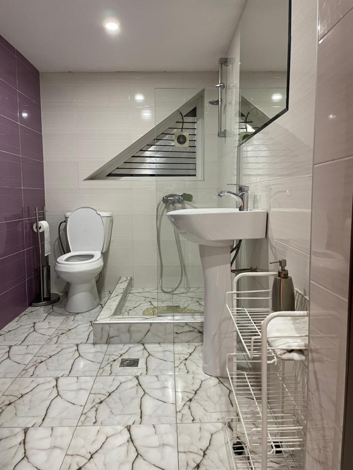 New Hotel Tbilisi Luaran gambar